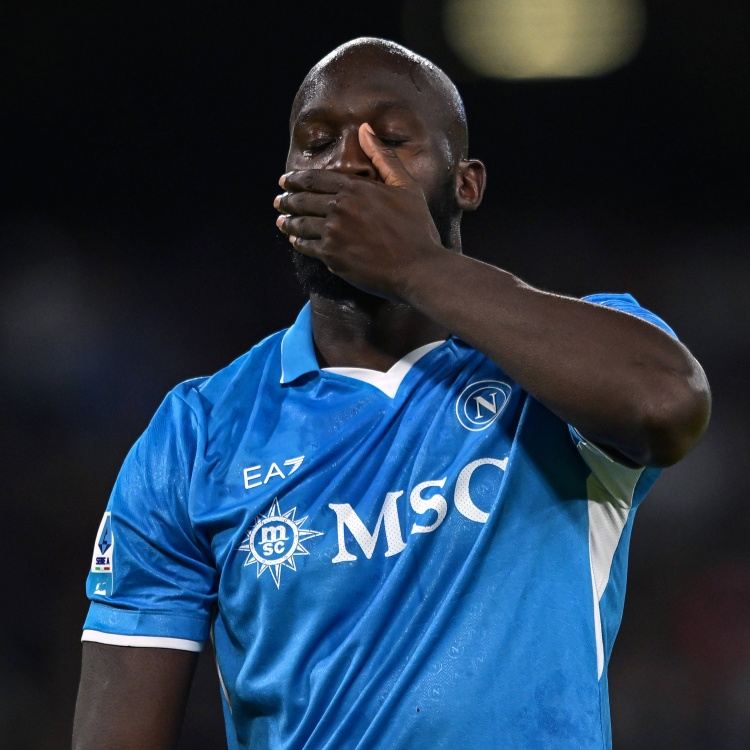 意媒：德佬向卢卡库下最后通牒，若周二不归队将被无限期踢出球队