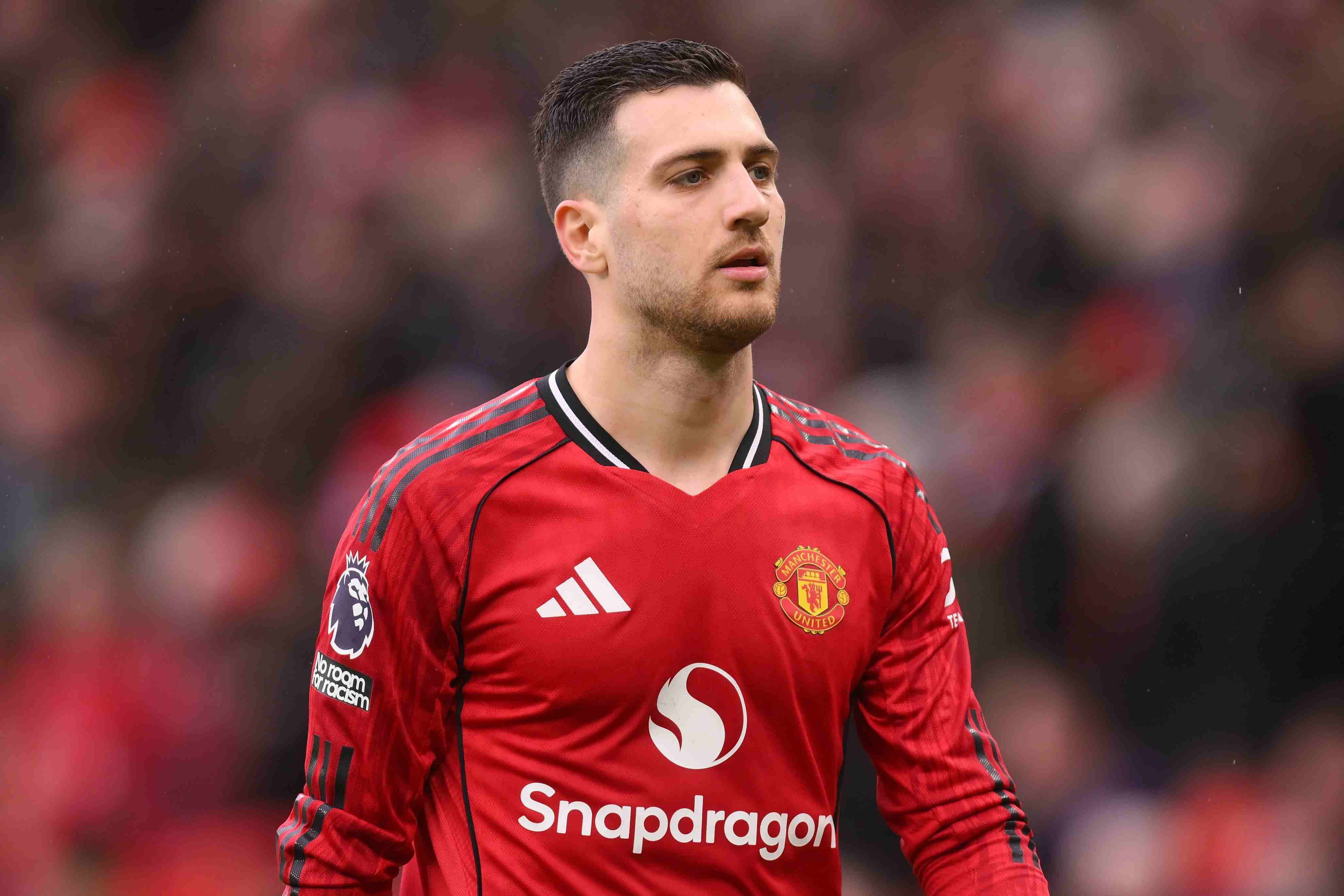 TA谈曼联后场球员合同情况：马奎尔接近续约 达洛特预计不会离队