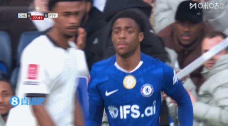 寄予厚望！7-0血洗维尔港，切尔西17岁小将麦昆迎一线队首秀