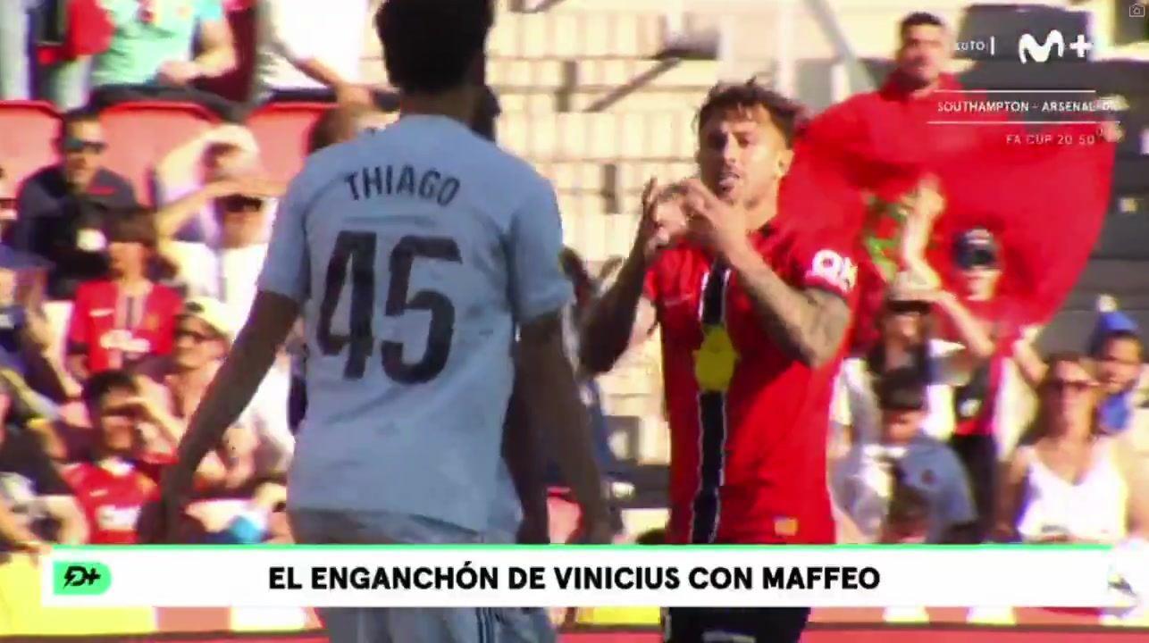 又杠上了！转播方直击：马菲奥再次对着维尼修斯比划出“沙滩球”