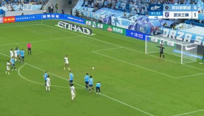 三镇再扳一球！卡迪斯造点，亲自主罚勺子点球命中