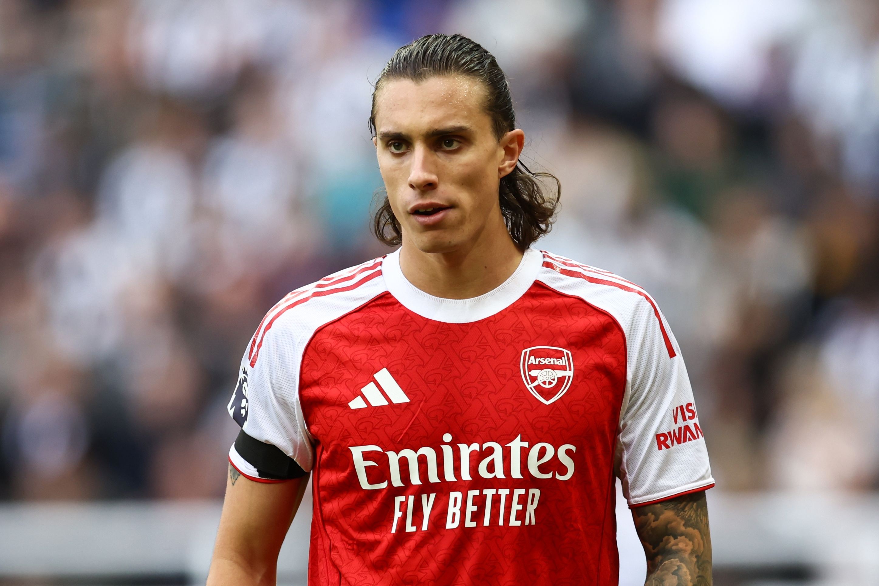 马特拉齐：加布里埃尔能竞争金球奖，阿森纳应用卡拉菲奥里搭档他