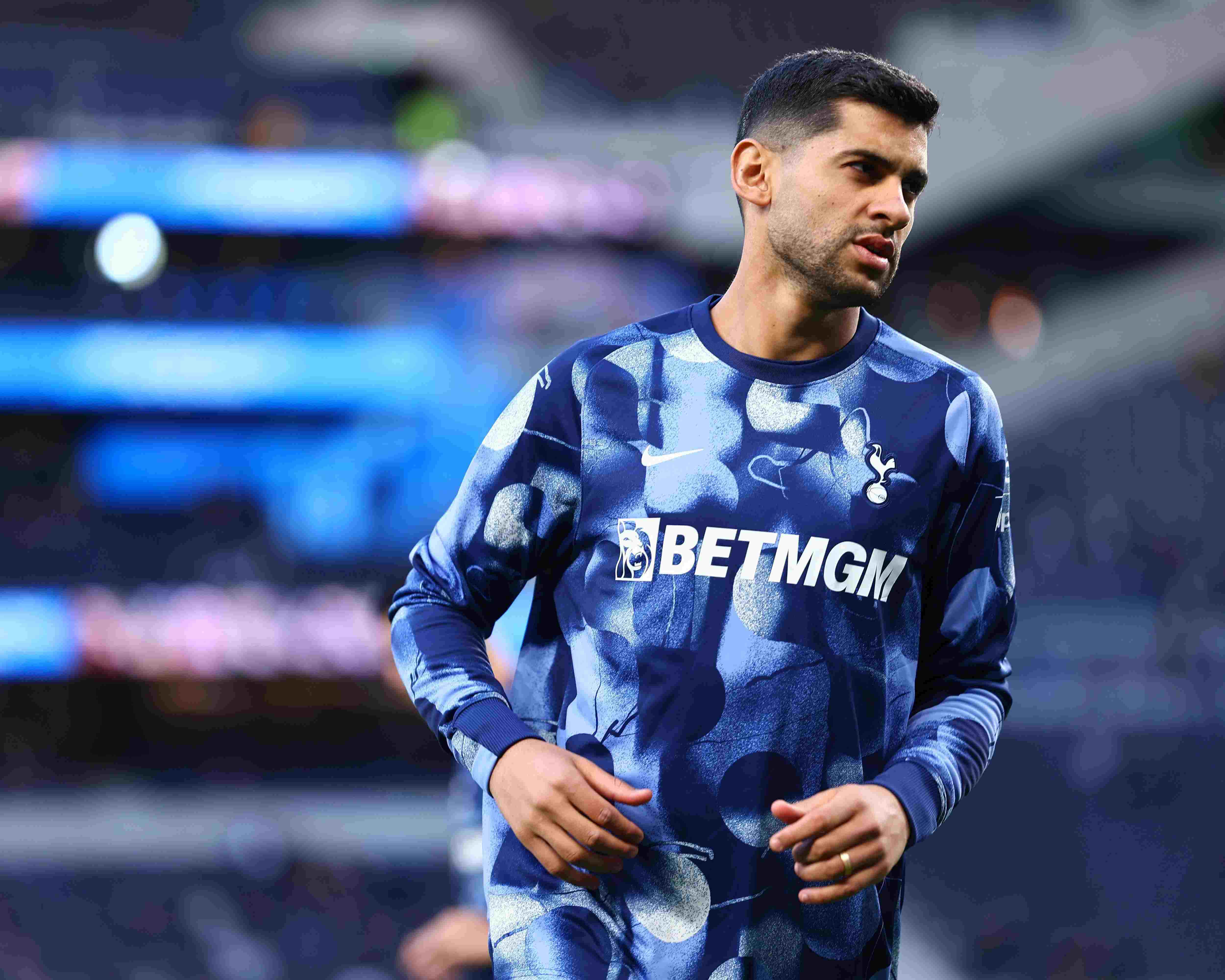 父亲：热刺不会轻易放走C·罗梅罗，他的解约金在5到7千万美元