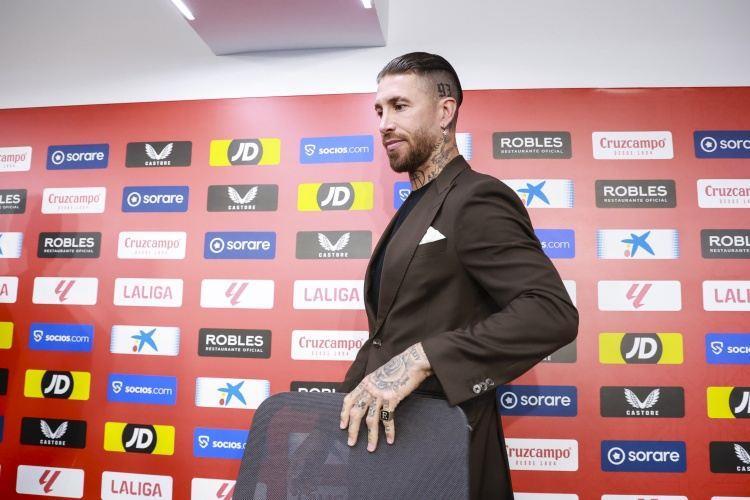 世体：拉莫斯收购塞维利亚交易截止日期5月底，保级成关键前提