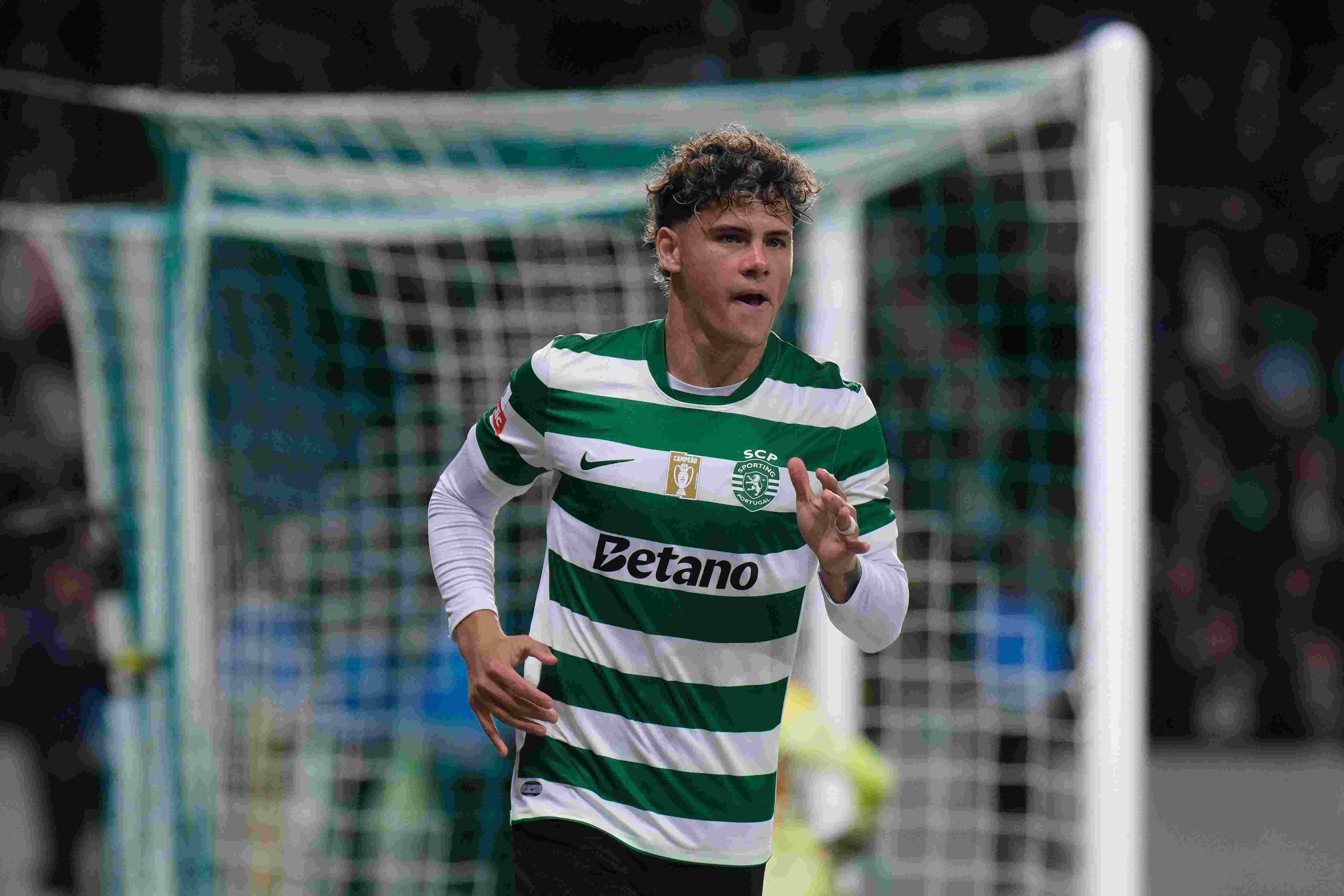 葡体后卫阿劳霍：主场对阿森纳需争取好结果，因为次回合将很艰难