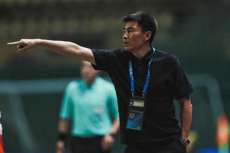 ：李玮锋接近执教中甲宁波，预计今晚到宁波开启最终谈判