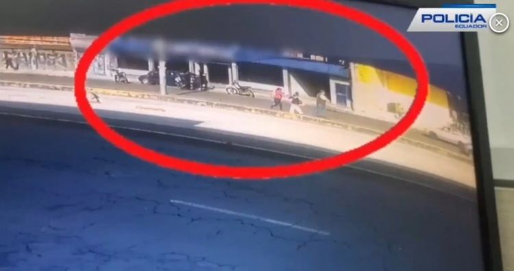 太阳报：前厄瓜多尔国脚拉拉涉持械抢劫被捕，曾参加2006年世界杯