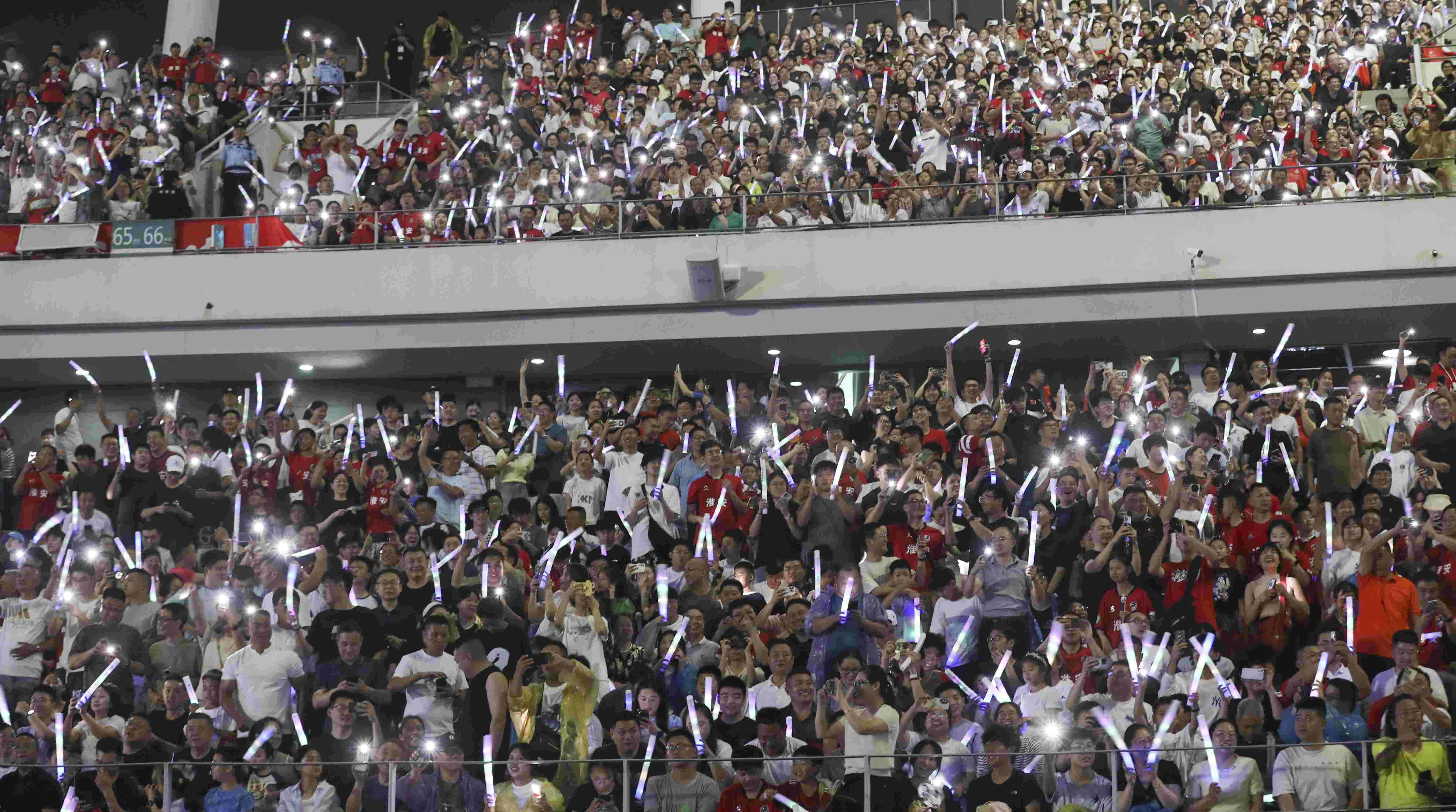 苏媒：新赛季苏超推出100条文旅线路产品，首期促消费资金2.2亿元