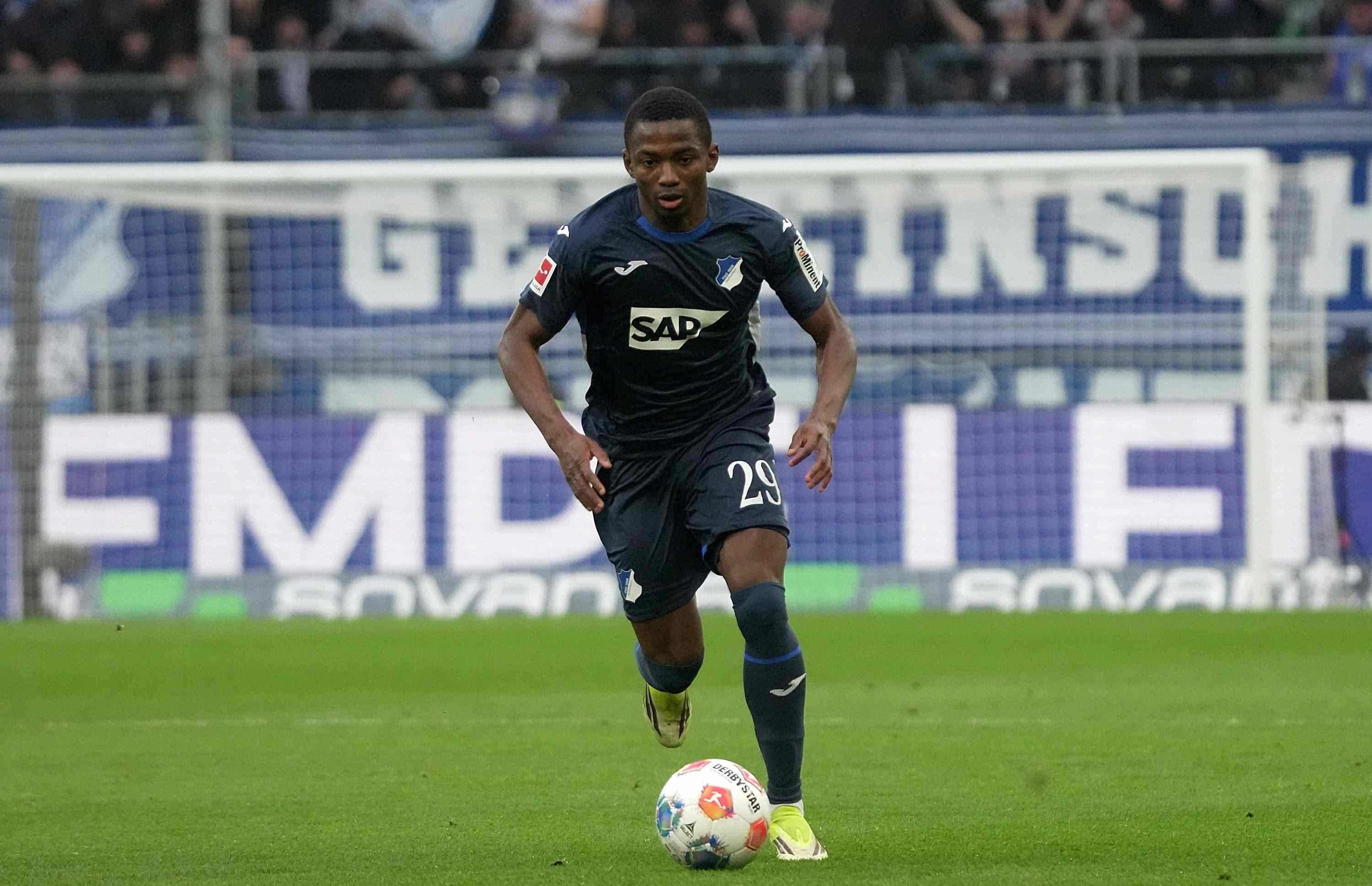 图片报：利物浦对霍芬海姆边锋图雷感兴趣，面临拜仁等队竞争