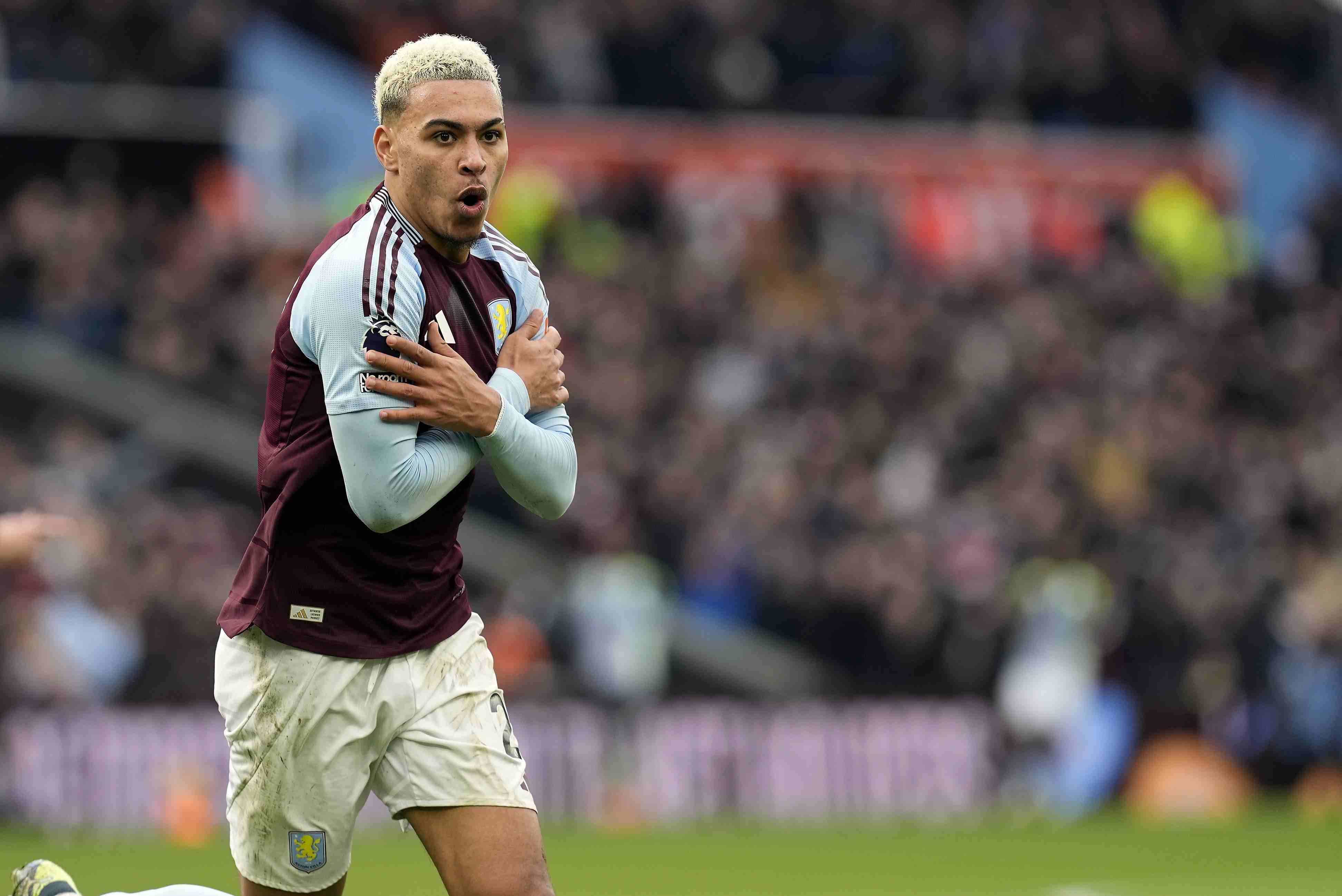 贵！电讯报：曼联枪手蓝军巴黎有意罗杰斯 维拉要价或达9000万镑