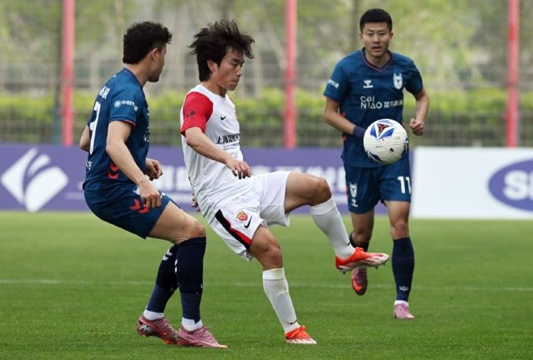 中乙联赛第三轮：上海海港富盛经开0-0大连可为
