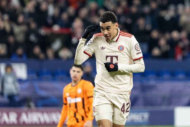 孔帕尼：有天赋的球员终会证明自己，大家请给穆西亚拉多一点耐心