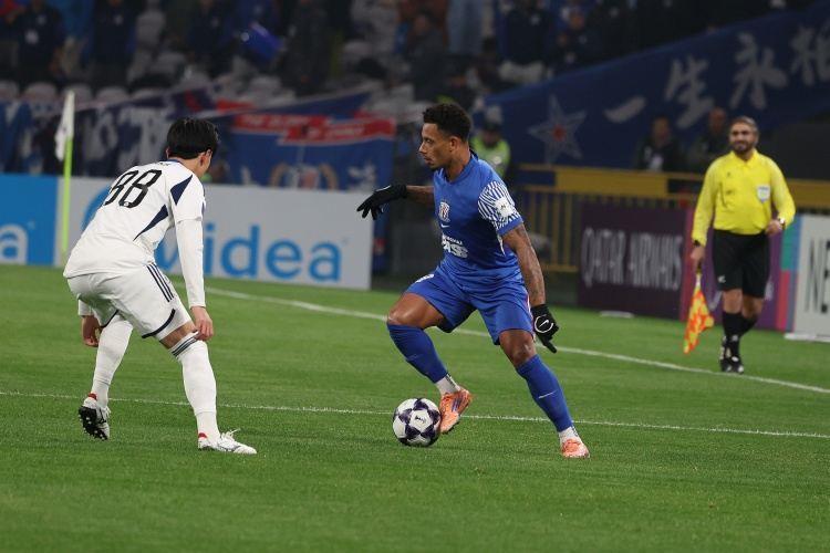 沪媒：申花击败海港“复仇”成功，拉唐成德比英雄并获对手赞赏