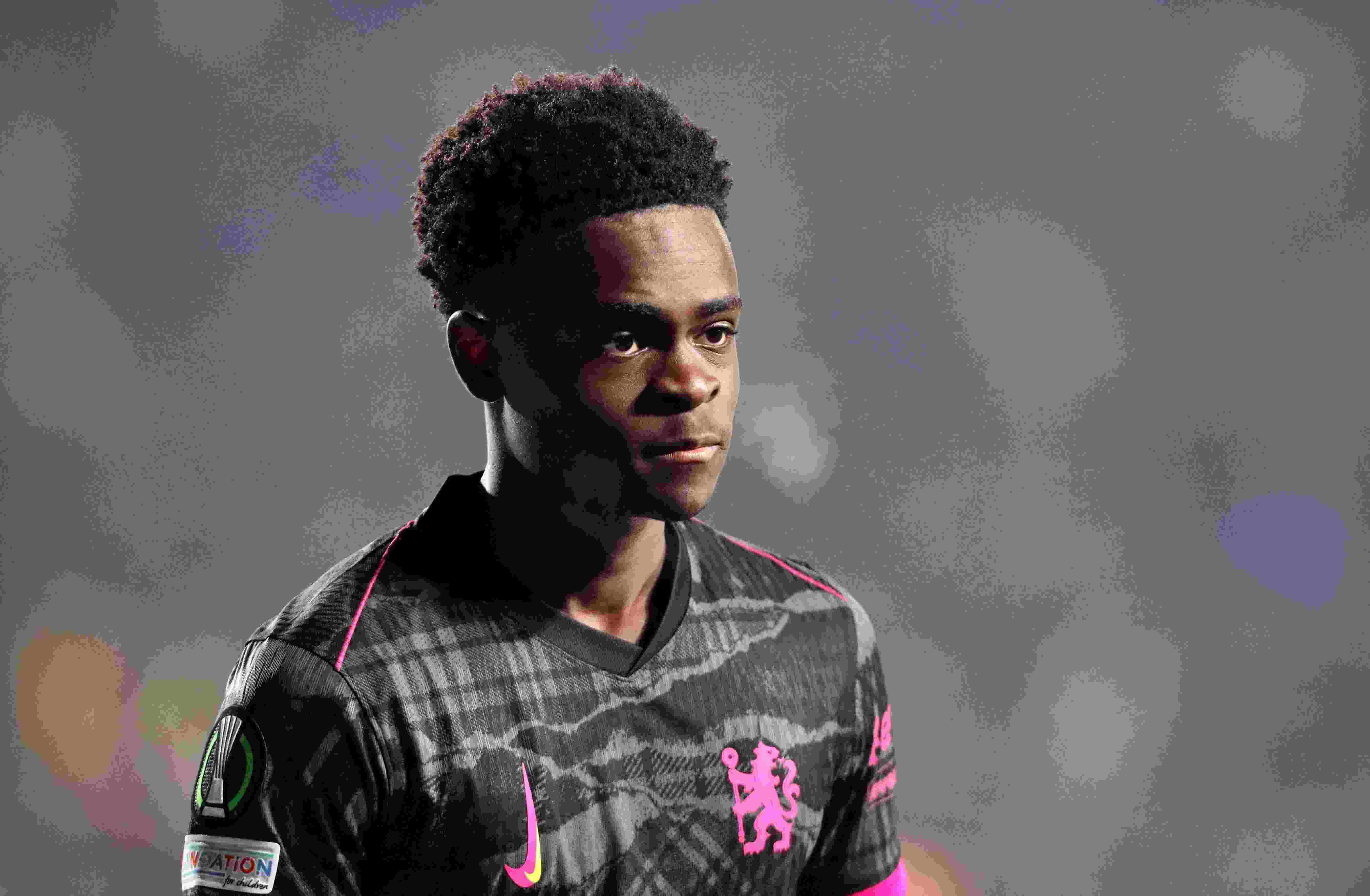 买断费2500万镑！TA谈蓝军外租小将乔治：发挥不俗但仍需提升防守