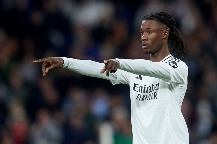 马卡：阿韦洛亚信任卡马文加，种种迹象表明后者将首发出战拜仁