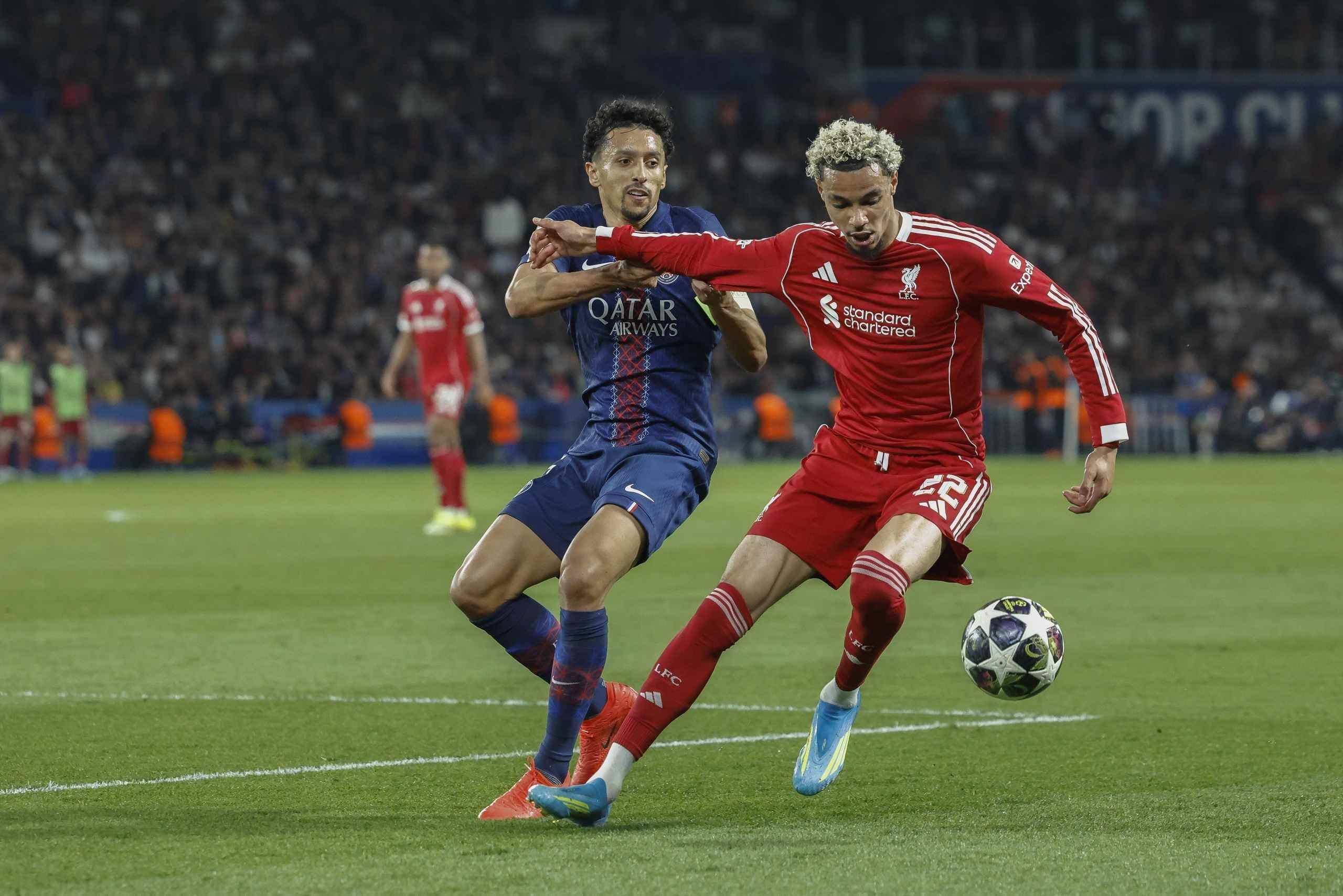 队报：埃基蒂克可能无缘世界杯 杜埃受伤，法国队面临困扰