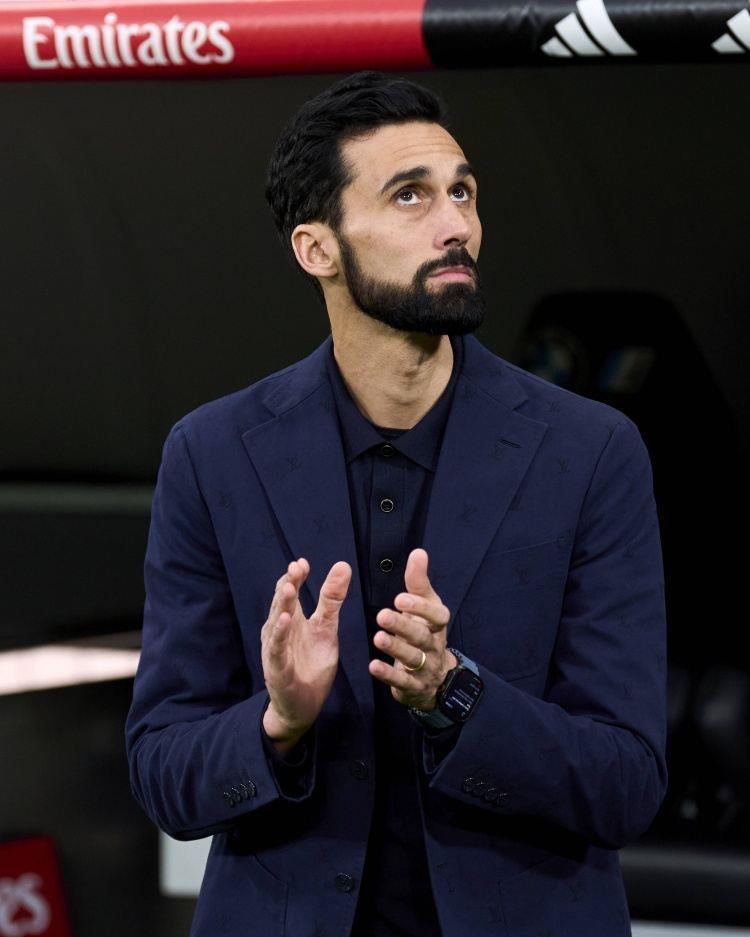 世体：皇马选帅正式启动，齐达内、德尚、克洛普、波切蒂诺是热门