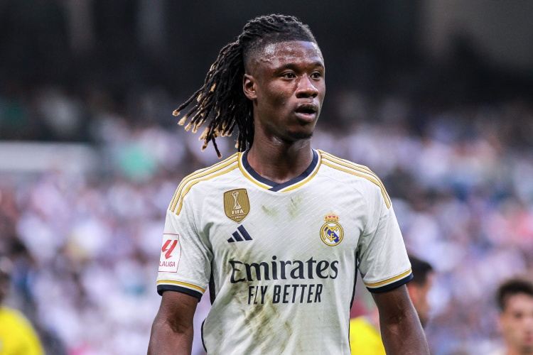 欧冠替补染红！世体：皇马希望今夏出售卡马文加，但球员不愿离队