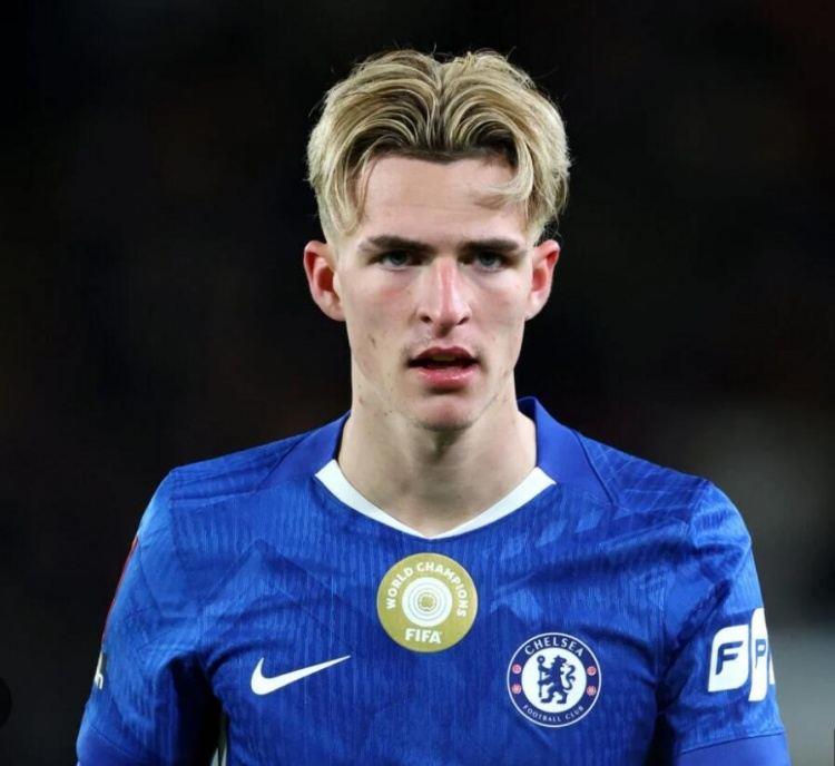 兰帕德谈租借德里传闻：有真有假；踢英超的话我们还要做很多工作