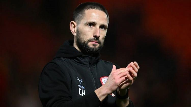 巴恩斯利官方：主帅康纳·霍里哈内将在本赛季结束后离队