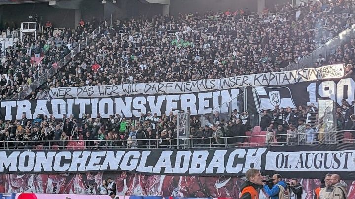 图片报：赖茨将加盟莱比锡，门兴极端球迷拉横幅要求撤销队长职务