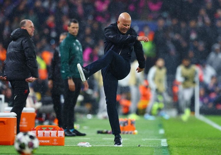 斯洛特：球队伤病实在难以置信，就算U8梯队的孩子也得随时准备好