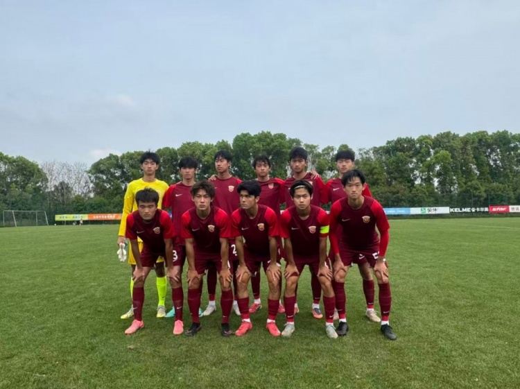 青少年足球联赛男子（U17组）开赛 海港U17队2:1浙江U17队