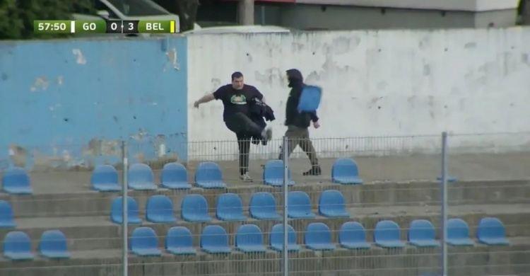 昔日豪门如今在次级联赛保级，斯洛文尼亚球迷愤怒踢飞看台座椅