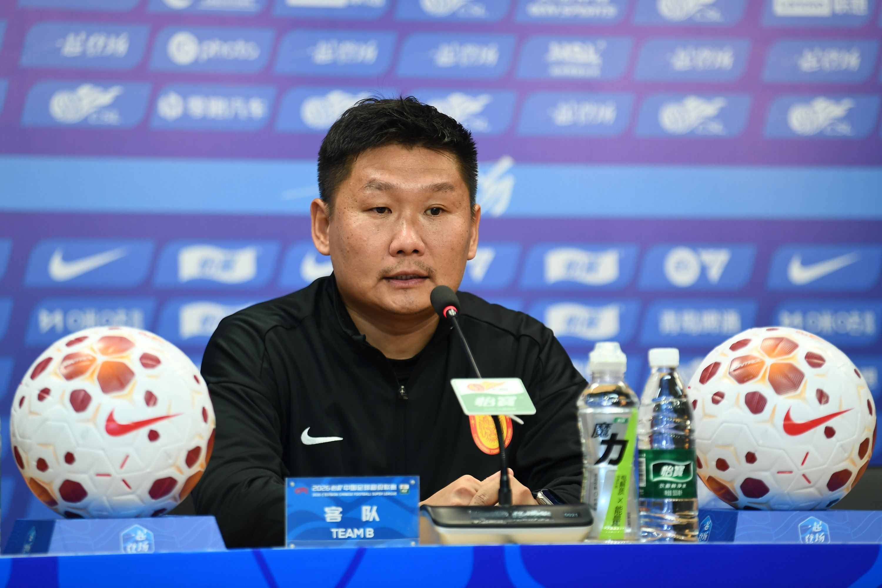 足球报：铜梁龙6轮丢4球防守数据中超最佳，客战海港奔着抢分去