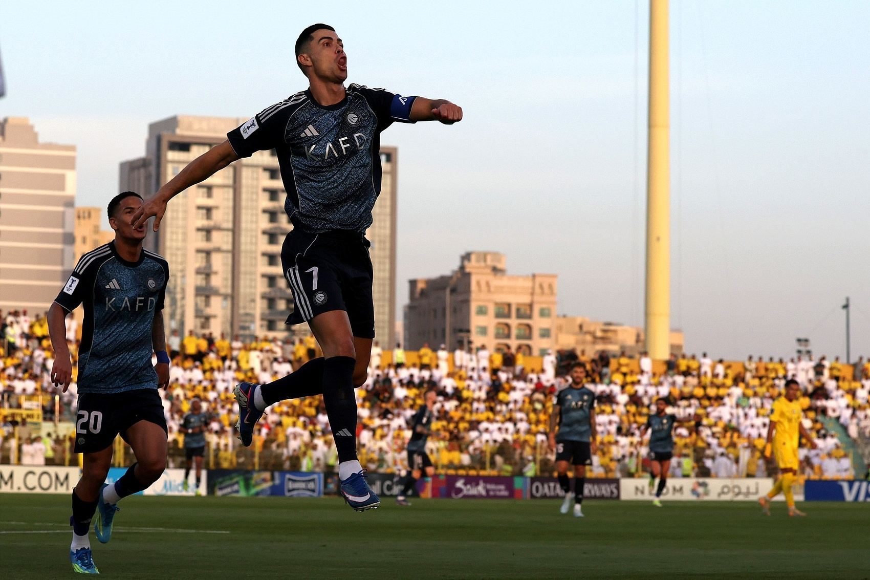 卡列哈：在职业精神和永争第一的野心方面，C罗可能是历史第一人