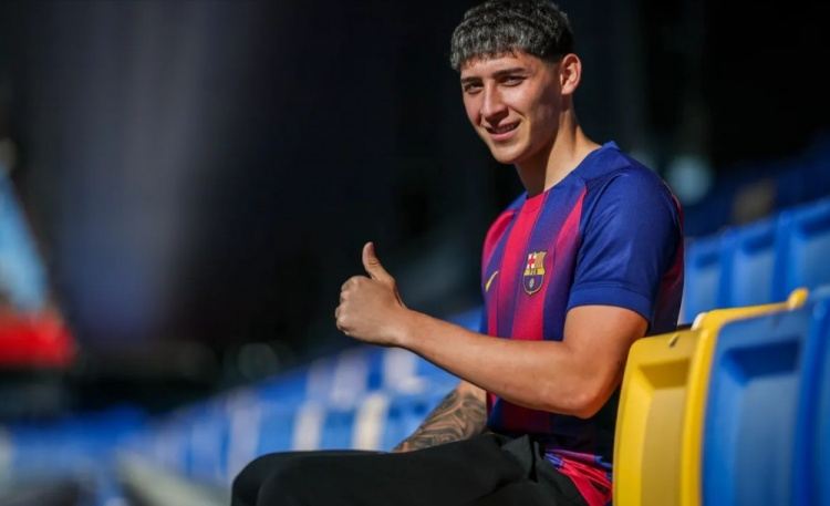 巴萨官方：B队20岁小将帕西菲科左膝前十字韧带断裂，1月才刚加盟