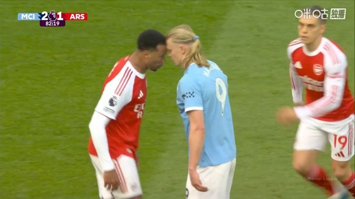 顶牛没被罚下？BBC：加布里埃尔并非用头撞击，不具有暴力性质