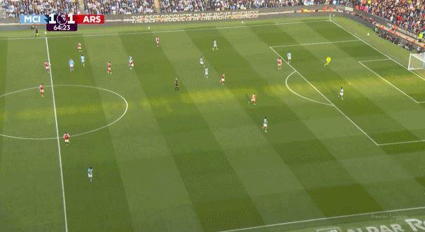 细节决定成败！马丁内利无视厄德高指示，错误压迫间接致枪手丢球