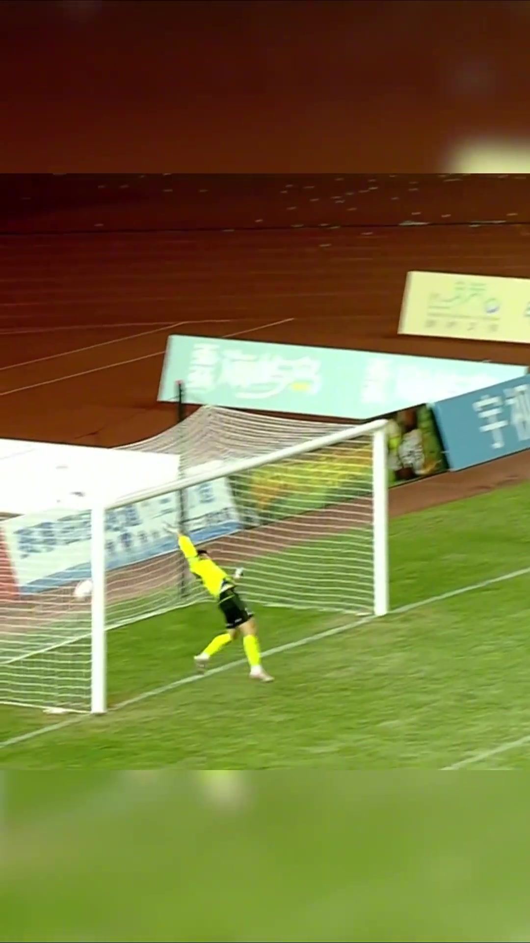 吴越杯50米吊射！“台州小贝”开通微博，贝克汉姆本人评论欢迎