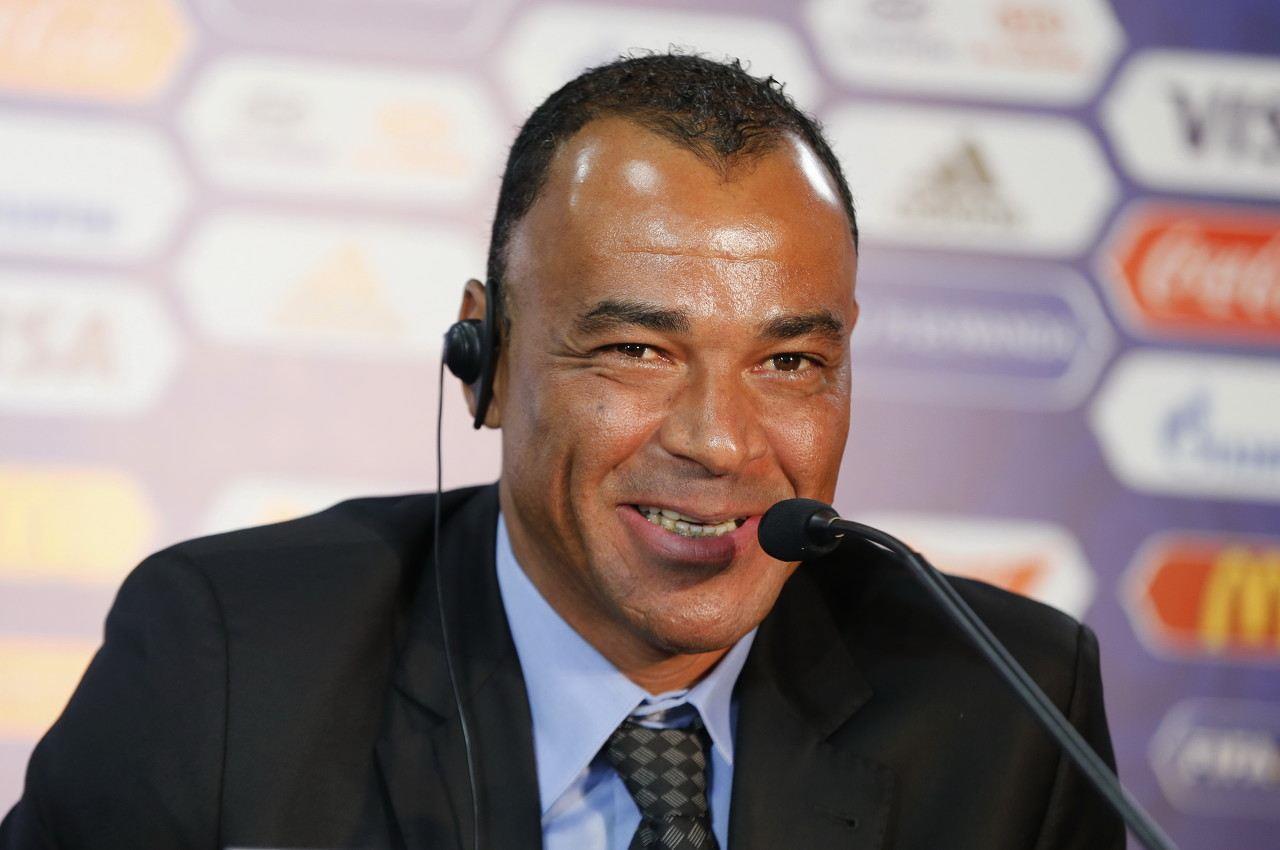 卡福：今年注定是巴西夺得世界杯的好年份，属于我们的时刻到了