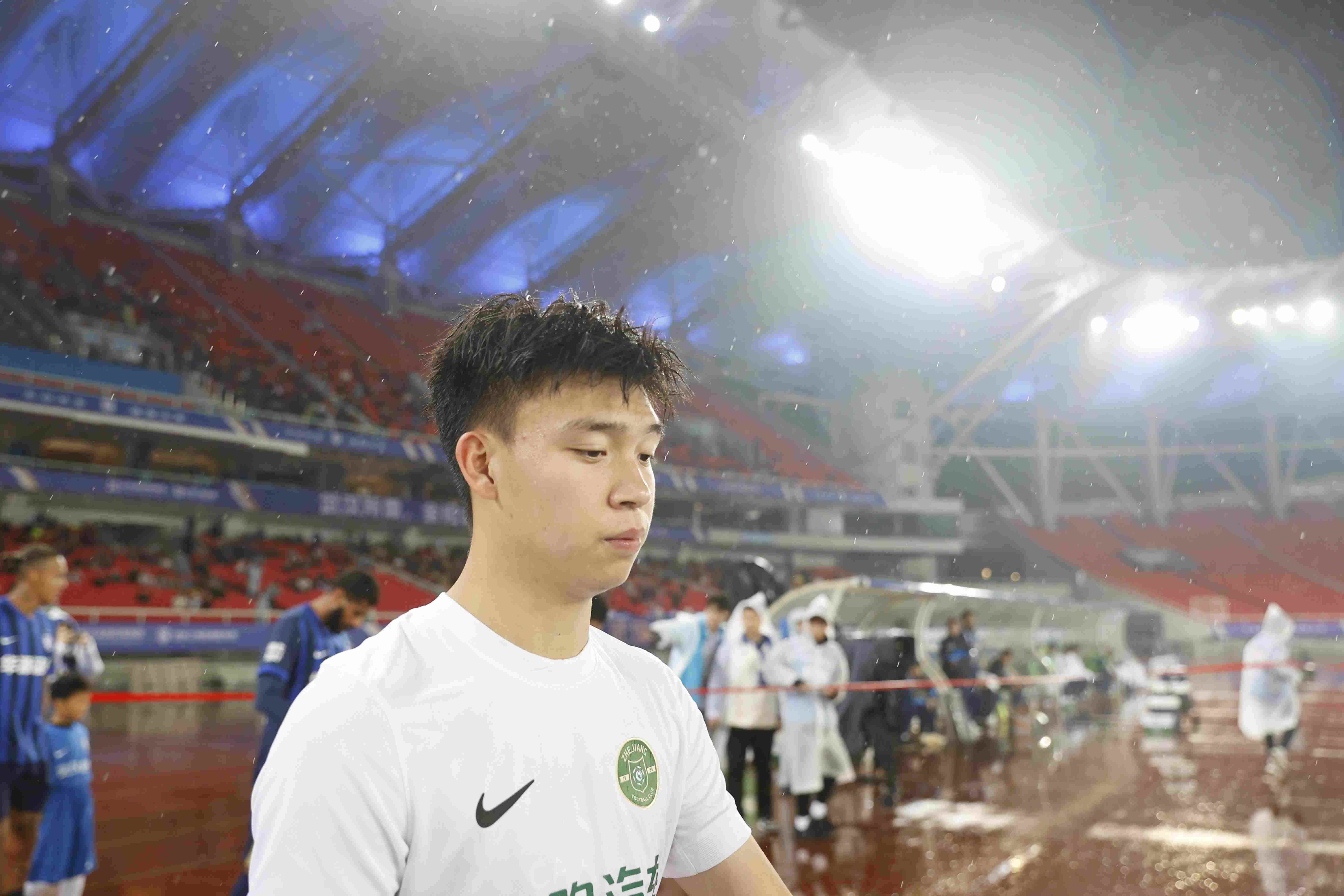 突然哑火！王钰栋前3轮3球1助，近4轮0球0助浙江4轮不胜 1球未进