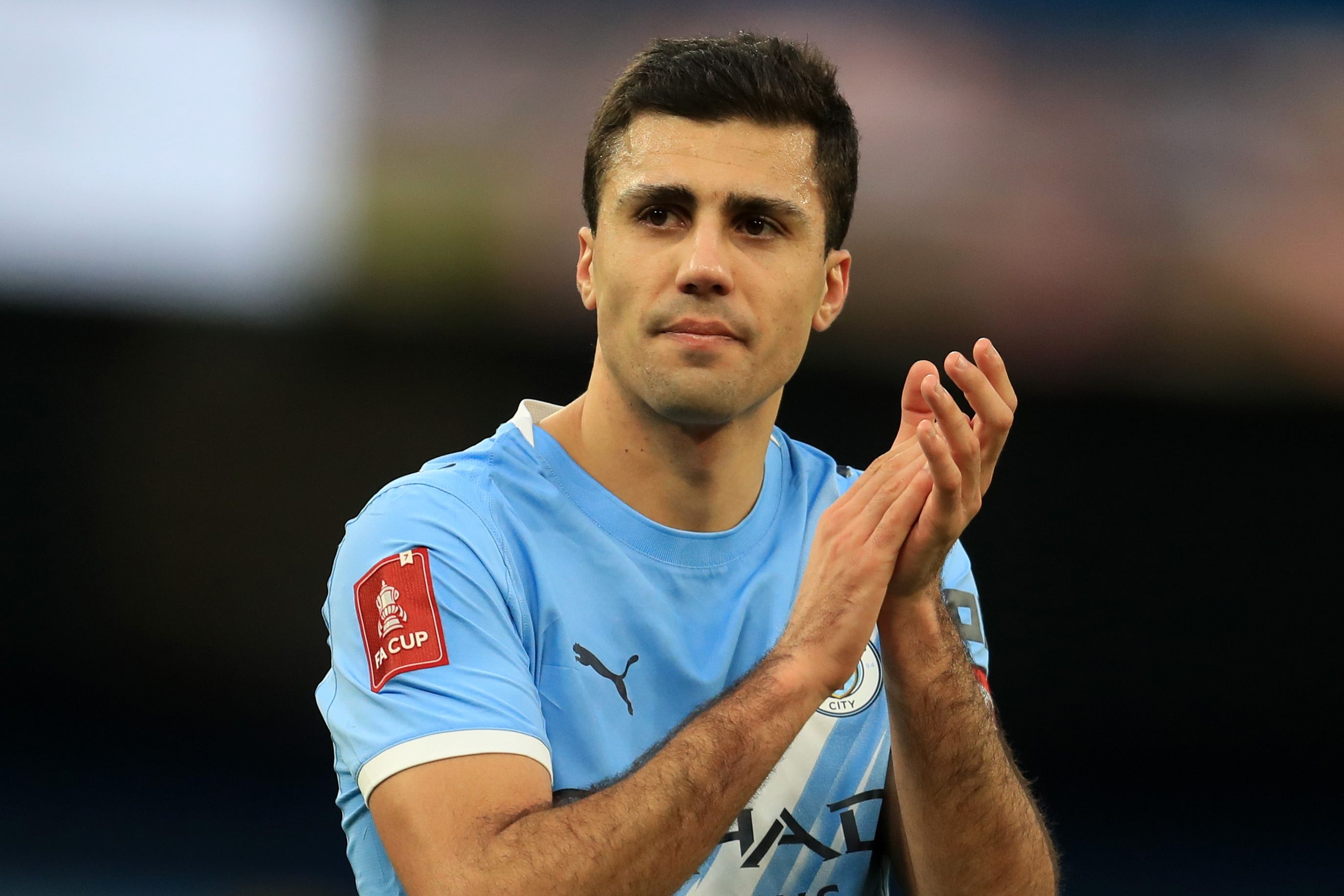 泰晤士报：罗德里的伤势并不严重，有望在本周末足总杯半决赛复出