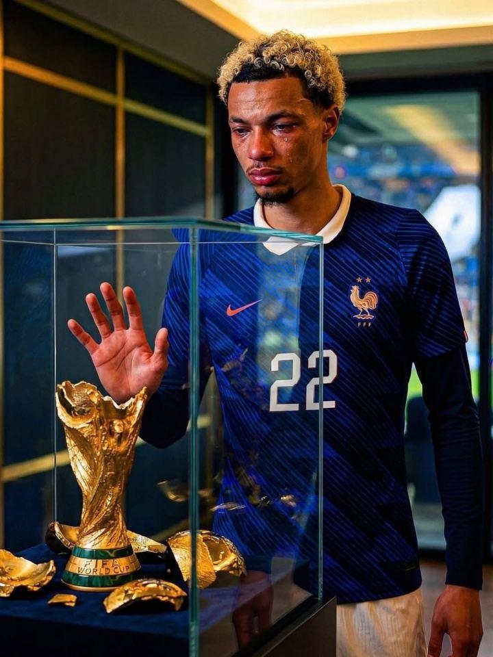 世界杯梦碎…埃基蒂克理了个板寸，社媒更新自己抽象ai复出视频