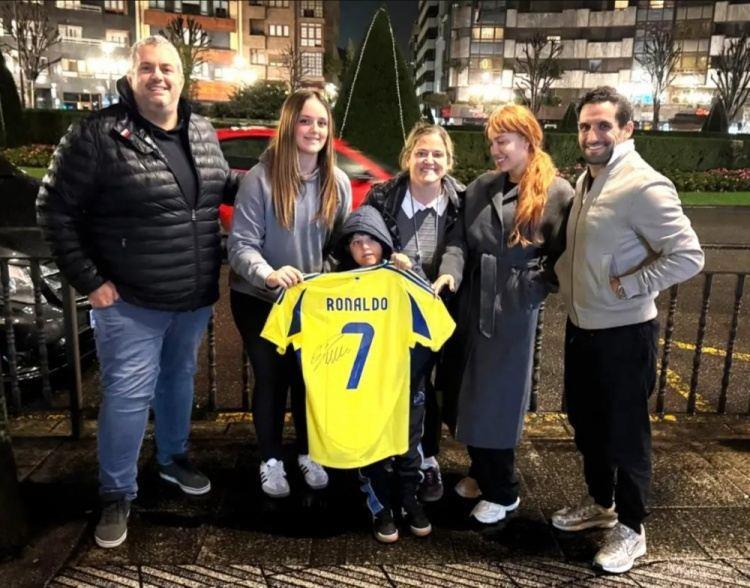 西媒：C罗未婚妻乔治娜捐赠12万欧帮助西班牙罕见病患儿