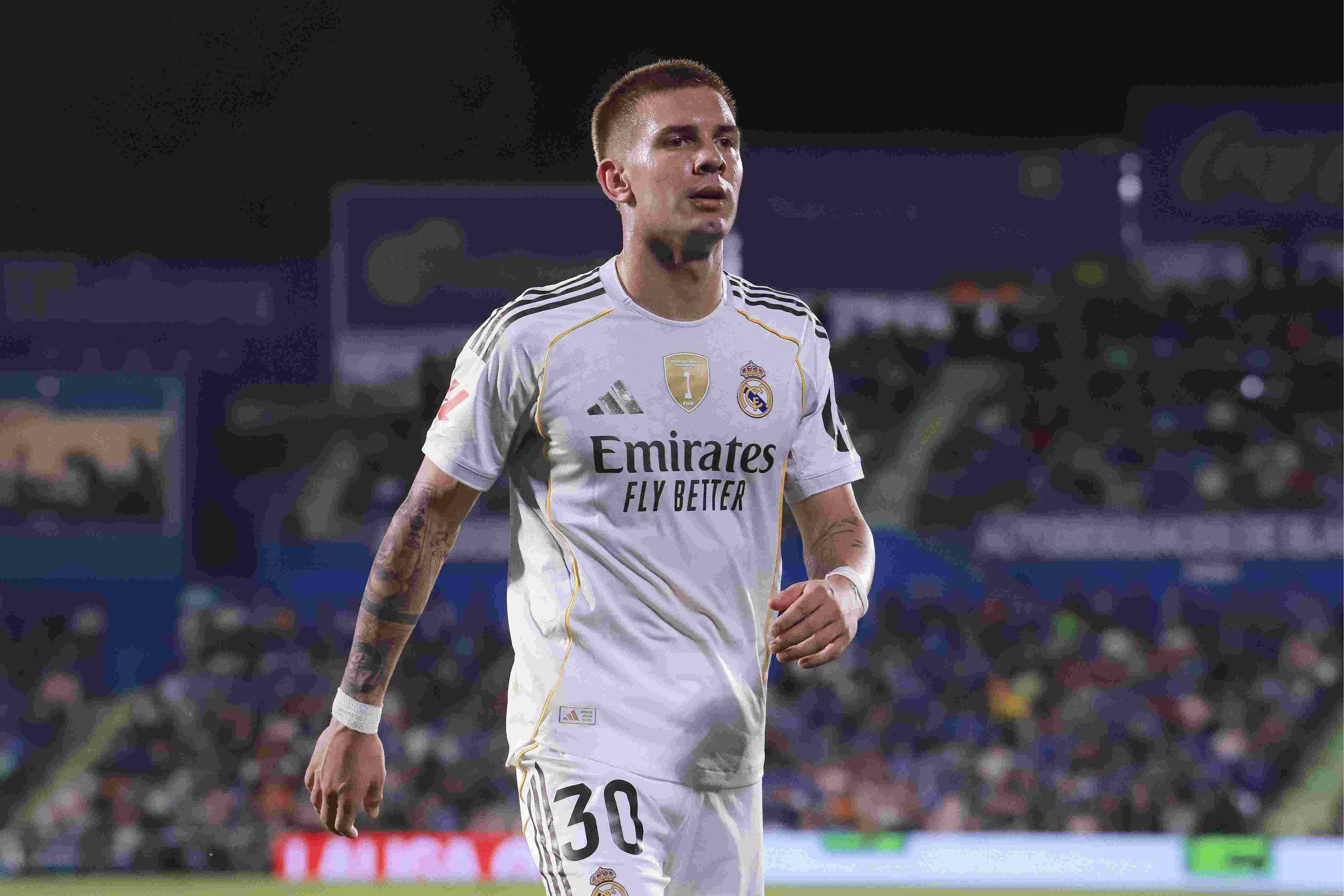 马卡：马斯坦托诺需要一个过渡舞台，皇马正在考虑将他外租锻炼