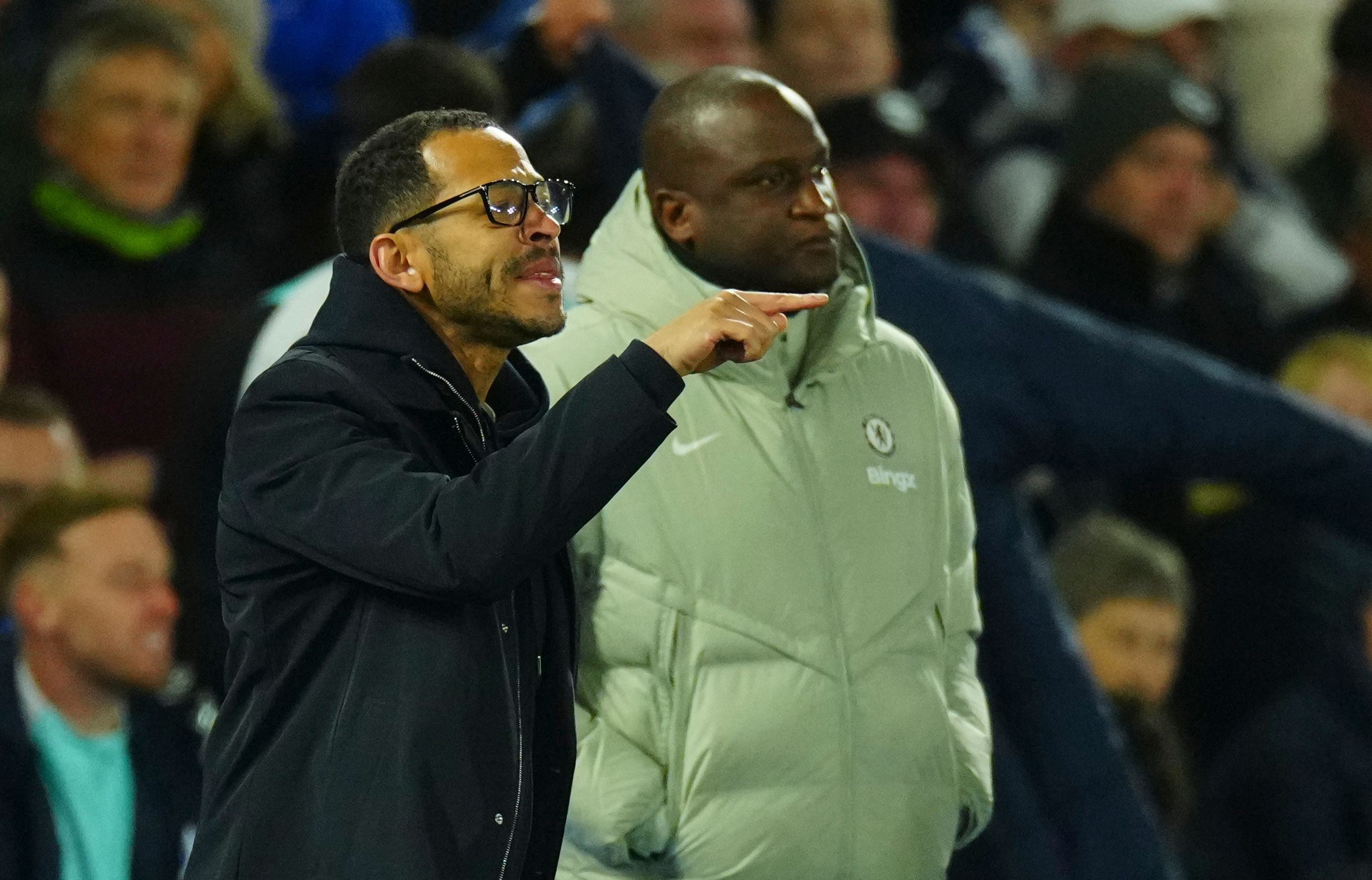 赛后猛批球员人心尽失！记者：罗塞尼尔失去了整个更衣室的信任