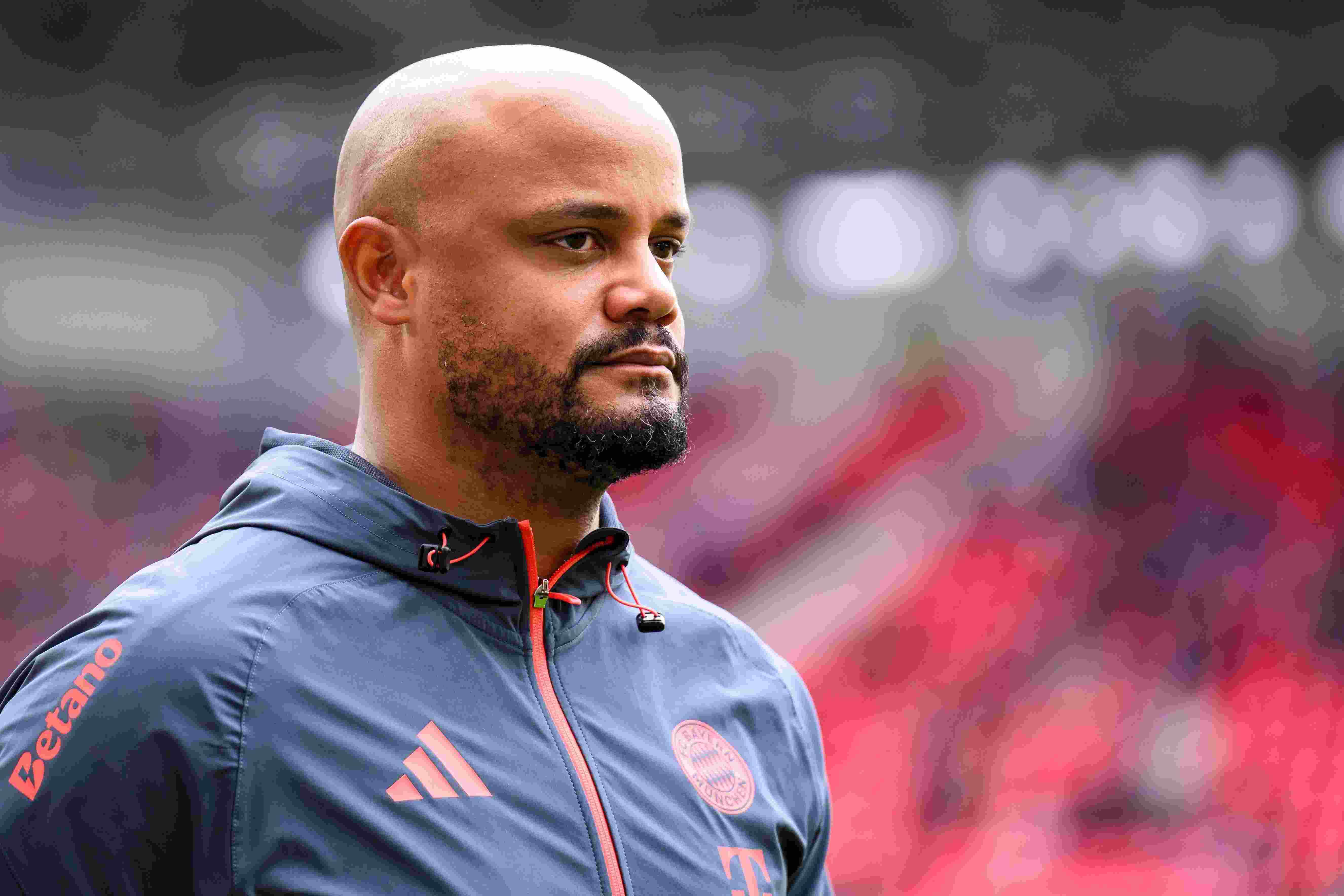 孔帕尼：现阶段核心要务，是保障全体球员的身体健康与竞技状态