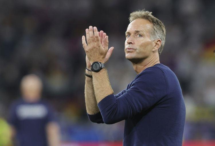 尤尔曼：我们找不到应对拜仁的办法 弗莱肯让我们保持住比赛悬念