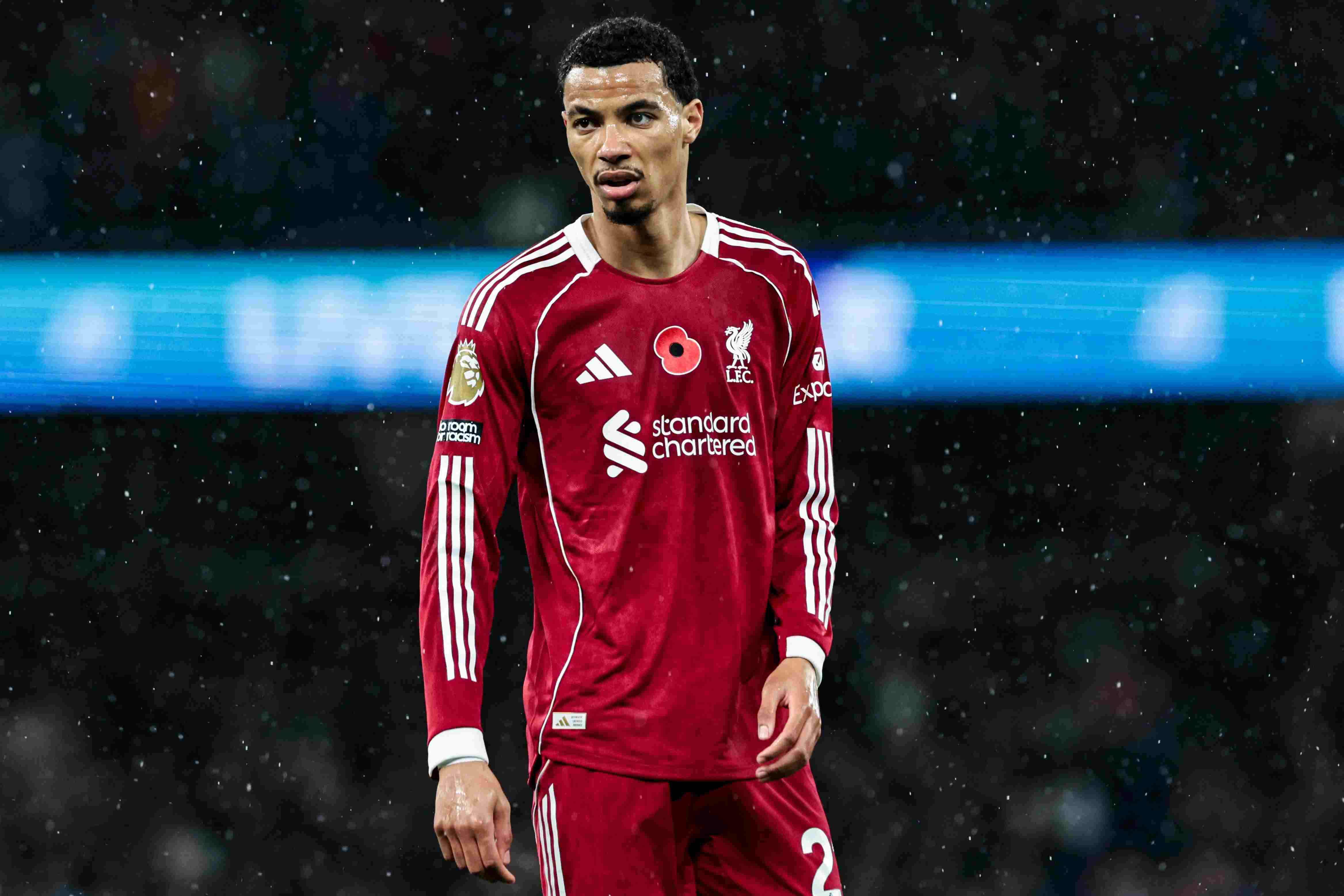 欧文：为埃基蒂克感到非常心痛，他本赛季是欧洲前五的前锋