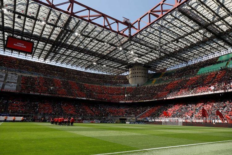 意媒：米兰主席曾被施压，让球队和国米尽快提交圣西罗收购意向函