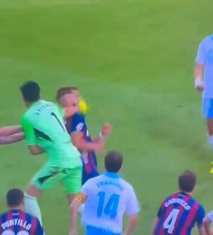 阿斯：安德拉达可能面临4到12场的禁赛，或将面临联赛最严厉处罚