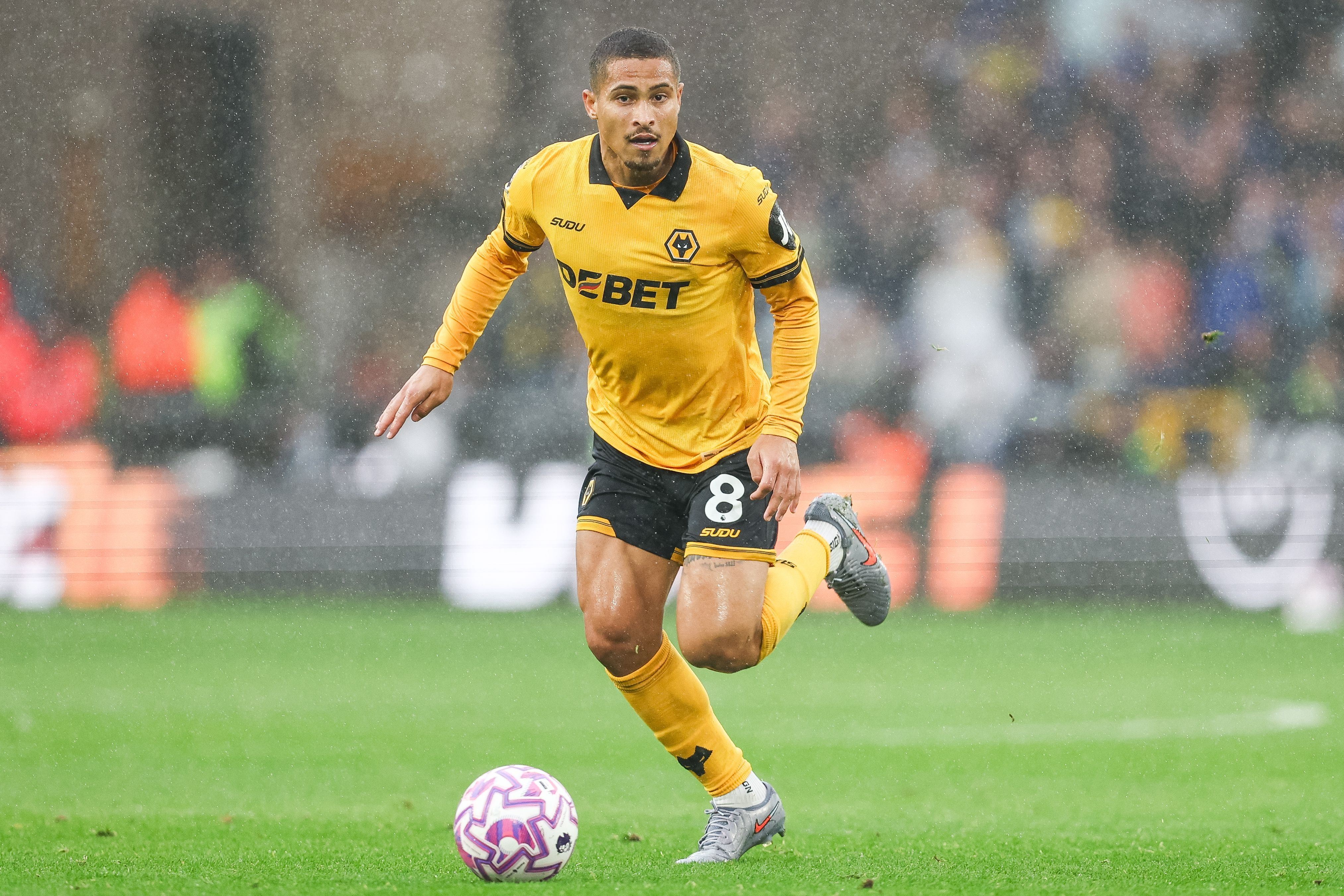 记者：马竞已就若昂·戈麦斯转会展开谈判，狼队估价约4000万镑