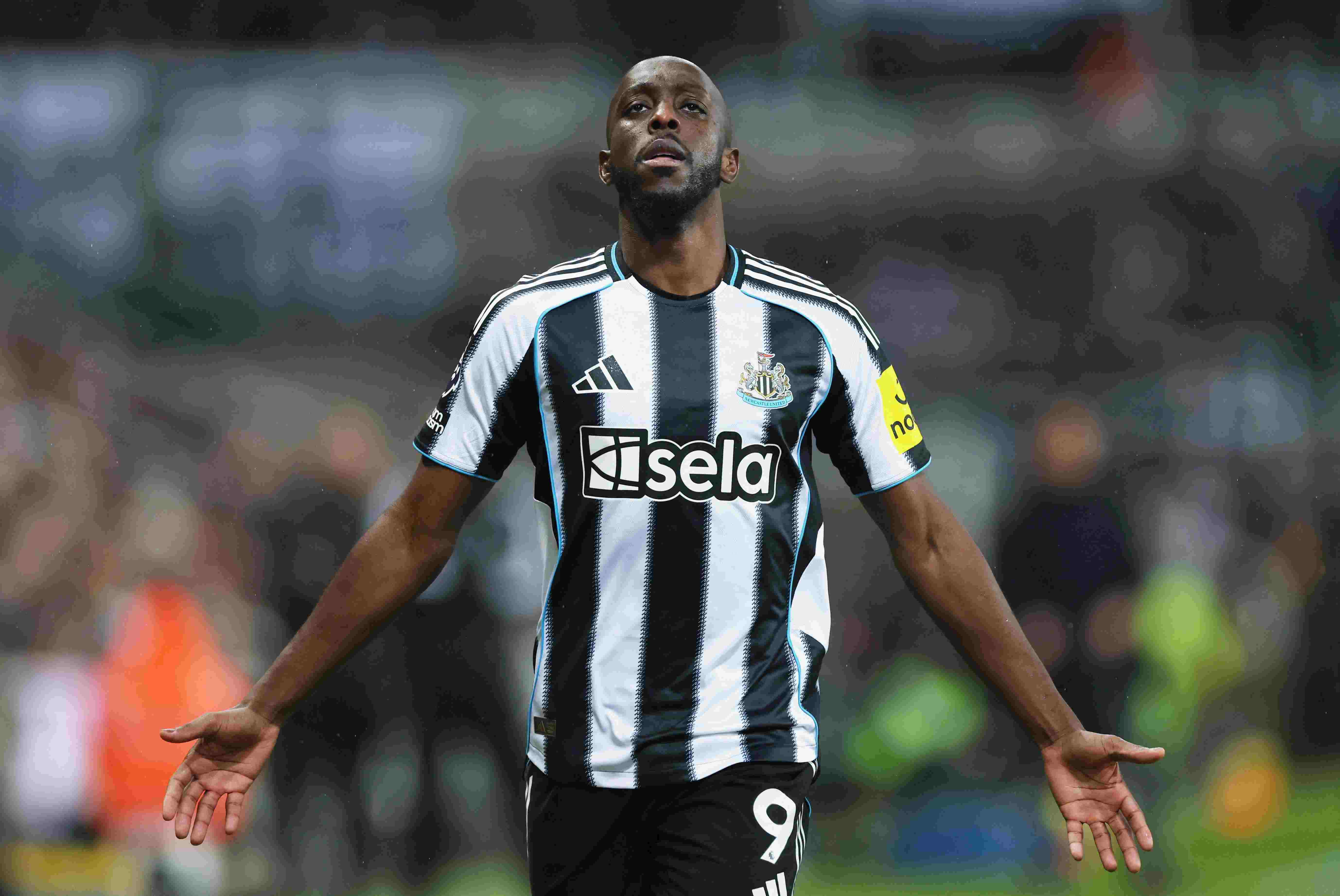 英媒：纽卡可能今夏出售维萨，引援目标关注杰克逊