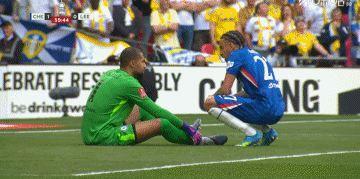 切尔西两名旧将批评桑切斯诈伤：应阻止这种行为，裁判要采取行动