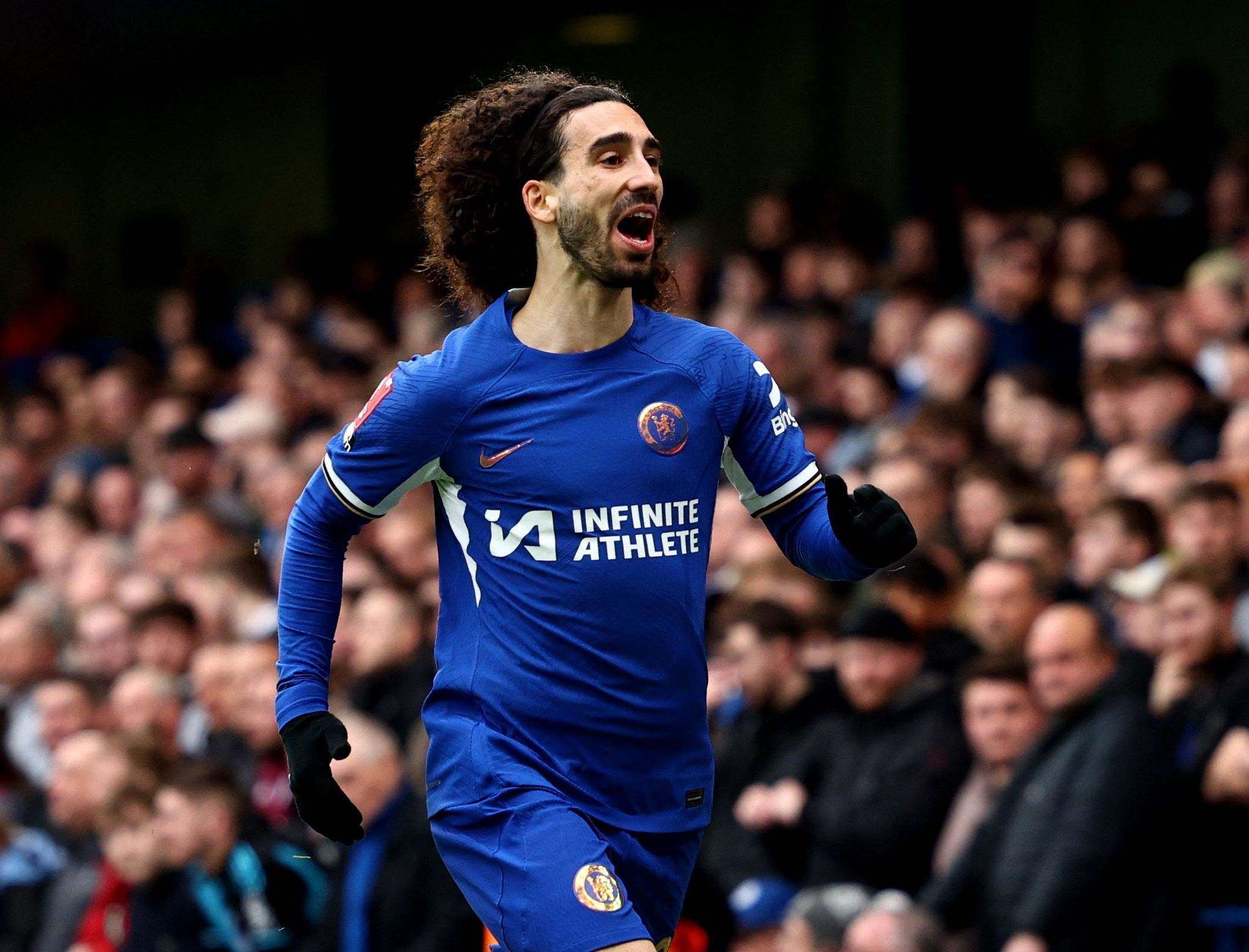 世体：若能收到一份好报价，库库雷利亚会考虑离开切尔西回巴萨